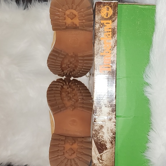 Timberlanb Boots Boys 5.5 Women 7.5 - Picture 4 of 5